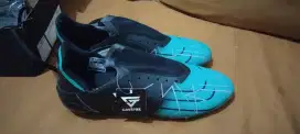 Jual sepatu sepak bola