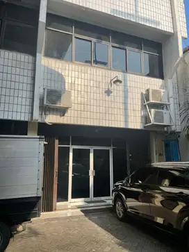 Dijual Ruko atau Gedung perkantoran lantai 3 di Krembangan Surabaya