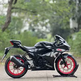 SUZUKI GSX 150R HITAM 2022 KM 9K PAJAK PANJANG LIKE NEW