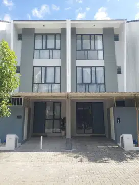 Rumah Strategis di Royal Residence Wiyung Surabaya Dekat Citraland
