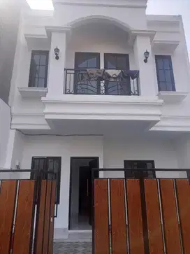Rumah Baru dijual strategis di Jagakarsa nego