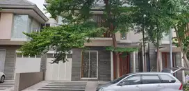 Rumah Semi Furnish Minimalis di Citraland Green Lake, Surabaya