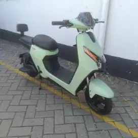 SEPEDA LISTRIK UWINFLY D65