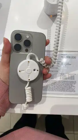 Cicilan iphone 16 pro tanpa kartu kredit