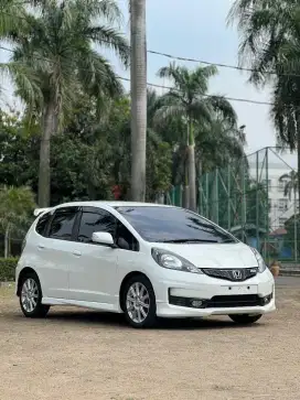 Honda Jazz RS AT 2014 Putih