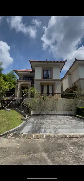 Dijual Rumah Mewah Villa Panbil