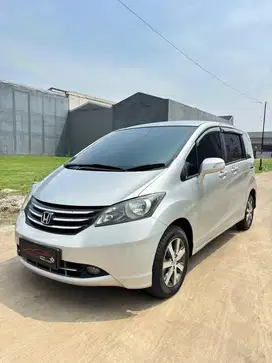 Honda Freed 1.5 PSD 2011 Automatic ( Silver Metalik )