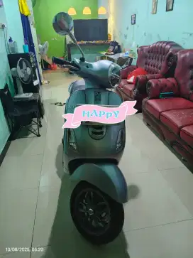 Dijual vespa km 4rb