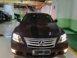Lexus LS 600hL 2012