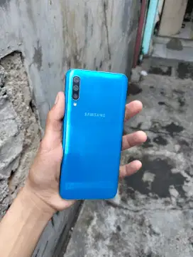 Samsung Galaxy A50 Ram 6/128Gb Orian Layar Super Amoled