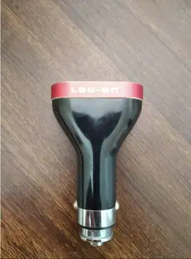Dijual Charger Mobil USB – Log-On