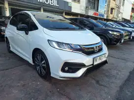 HONDA JAZZ RS AT AUTOMATIC 2017 PUTIH