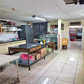 Dijual Rumah LT 290m2, Pelepah Raya, Kelapa Gading, SHM,Hoek Unfurnish