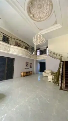 Rumah Dharmahusada Utara MODEL CLASSIC MEWAH Dekat Raya Dharmahusada