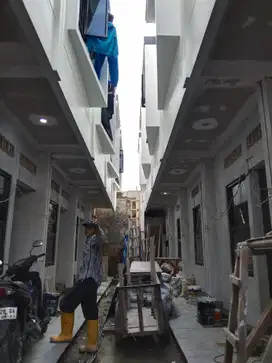 Rumah murah meriah SHM 2 lantai 5 menit pasar jangkrik Jakarta timur