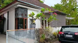 Rumah dijual beserta isinya di banyuning singaraja,
