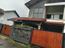 Disewakan Rumah Jatinangor ( Rumah 2 lantai)