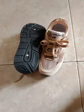 Sepatu Baru UK 36, size 37 masuk