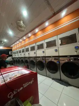 Pegawai laundry