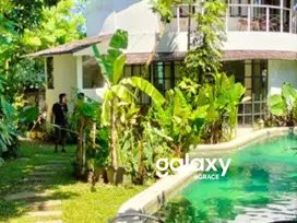 VILLA TROPICAL TROPIS 2 LANTAI DI MERTA SEDANA KEROBOKAN BADUNG, BALI