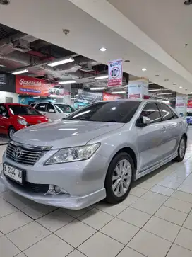 Toyota Camry V 2.5 AT Matic 2012