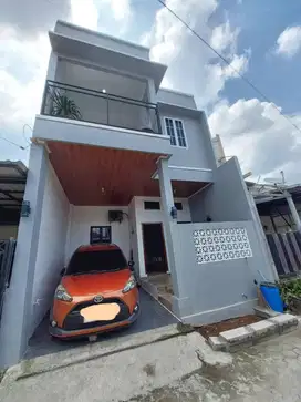 Dijual Rumah 2 Lantai Strategis dalam perumahan dekat GDC Depok