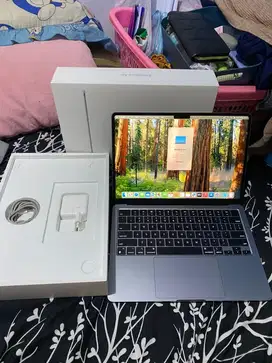 Second Macbook Air M2 13 inch 2022 16/256GB Space Grey iBox