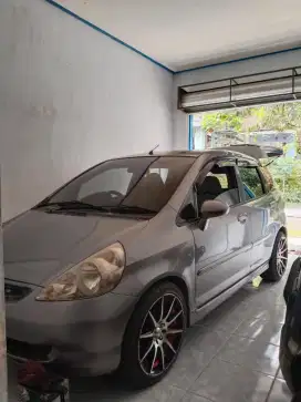 Jual Honda jazz 2005