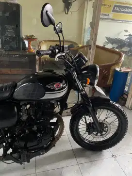 W 175 thn 2019 cash Bali dharma motor
