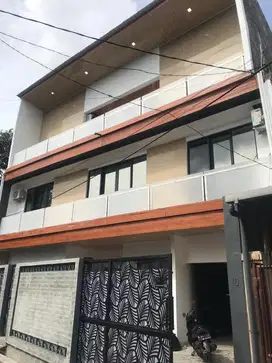 DI jual mewah + semi furnished area  cigadung sayap dago