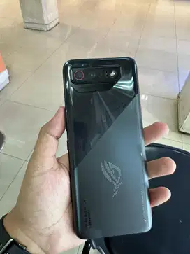Lenovo Legion GO Z1 Extreme 16/512gb Lengkap Mulus. Garansi Des 2026