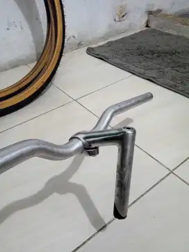 Stem sepeda (barset sepeda)