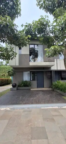 Rumah siap huni free ppn cicilan 2jt 15 menit ke sumarecon serpong