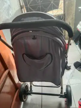 Dijual stroller merk spacebaby masih mulus