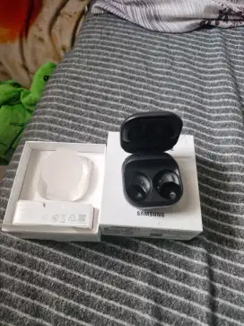Samsung Buds 2 (Case only)
