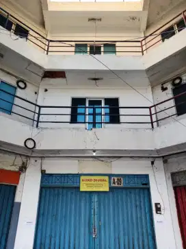 Dijual ruko tiga lantai