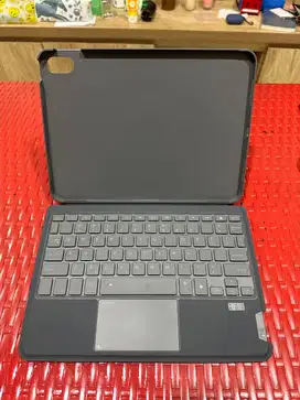 WiWU Combo Touch Detachable Keyboard Case with Trackpad for iPad A16