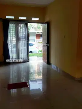 Rumah 2 Lantai Siap Huni Dan Strategis Di Buah Batu Bandung