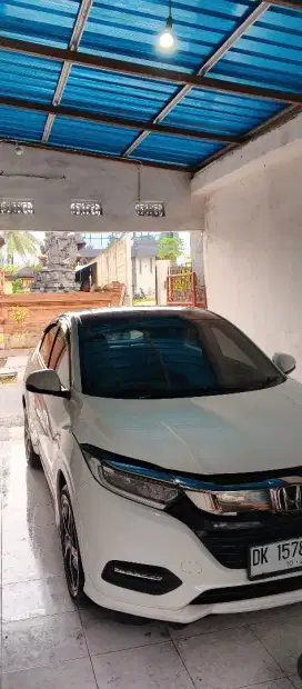 Salon mobil panggilan