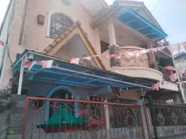 Jual rumah 2 lantai
