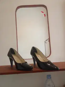 Heels wanita baruu