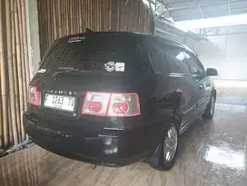Kia Carens II 2005 Bensin