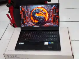 HP OMEN 16-AX201NGW / intel Core i7-11800H/Ram 16GB/SSD 512+512GB
