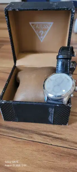 Jam tangan Pria Guess