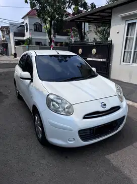 Nissan March Matic 1.2 2013