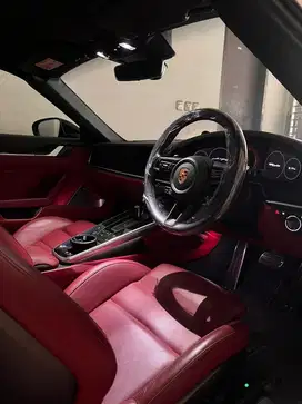 Porsche 718 2023 Bensin