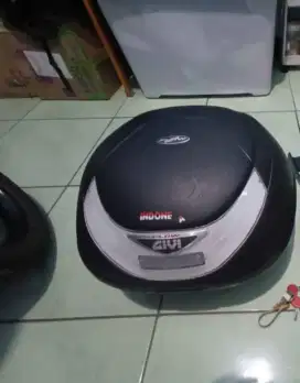 Box motor merk givi