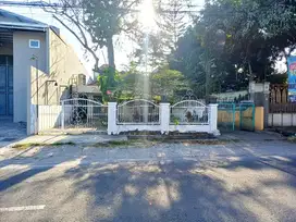 Rumah luas tepi jalan dekat Wirobrajan Jogja