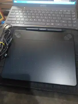 Pen Tablet gambar Wacom Intuos Comic