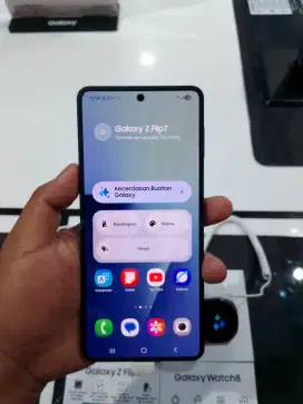 KREDIT HP SAMSUNG Z FLIP7 SEGAMPANG ITU HANYA DI HOME KREDIT BUNGA 0%